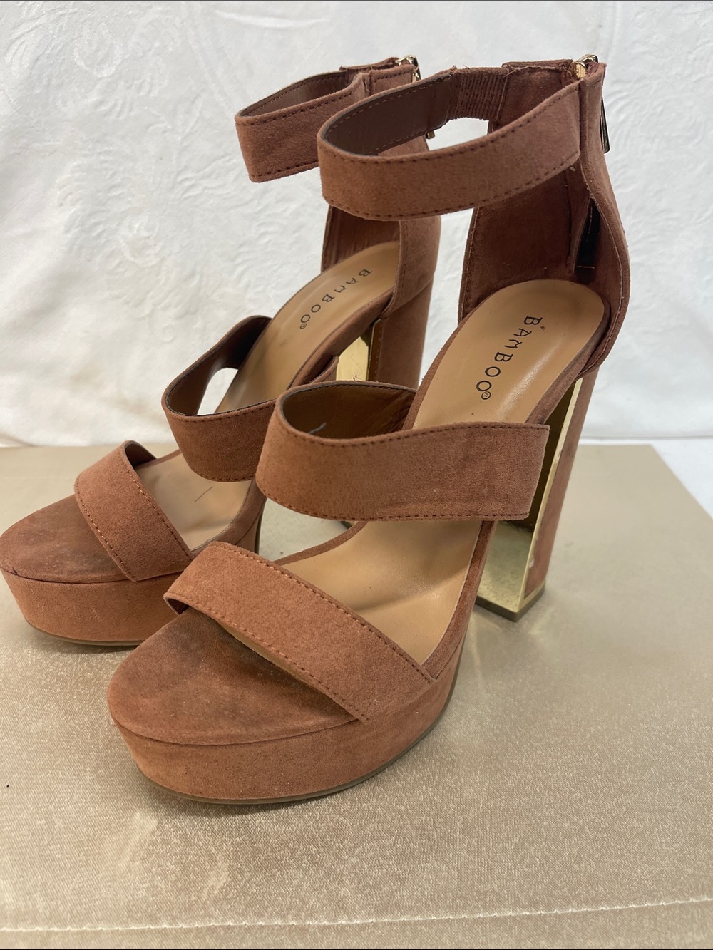 BAMBOO Rust Brown Suede Platform Ankle Strap Heels size 7